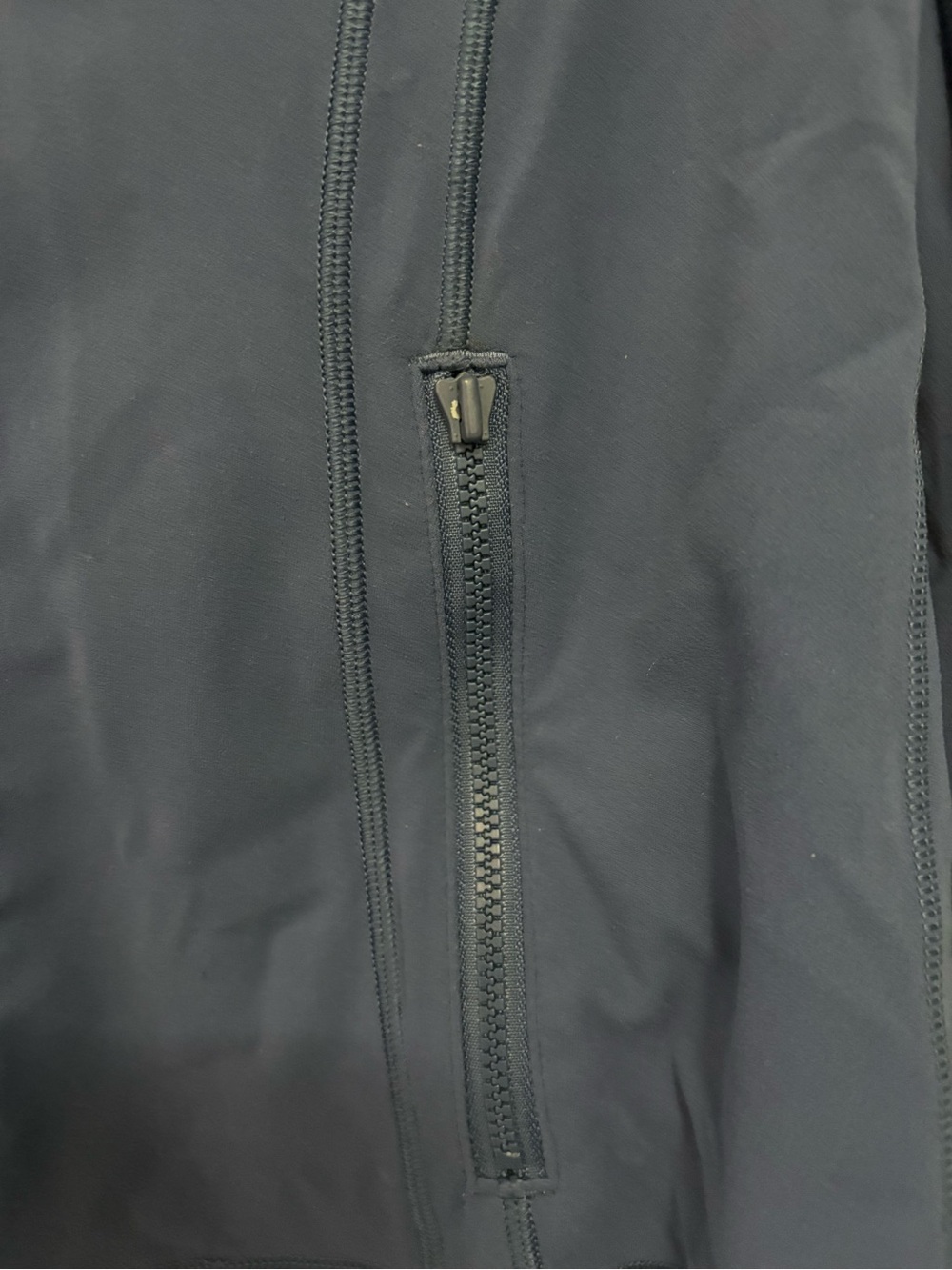 Lululemon hooded define jacket pitch blue *has small flaw - see description* - Picture 6 of 6